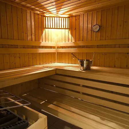 Gasthof Sonnenhof 3* イシュグル