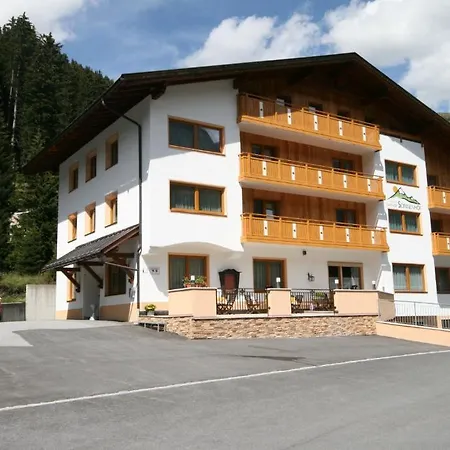 ホテル Gasthof Sonnenhof イシュグル