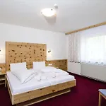 Gasthof Sonnenhof Hotell Ischgl