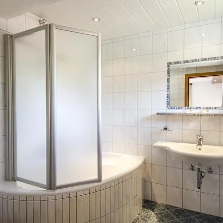Gasthof Sonnenhof מלון 3*